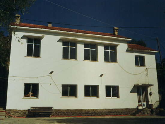 Το σχολείο στο Ηλιοχώρι 2002